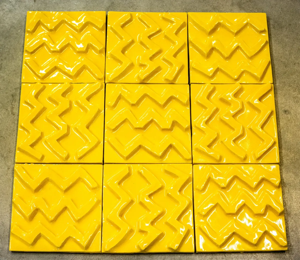 <h3>BS ONDAS AMARELO BS 20x20</h3><small>Coleções & Azulejos, Bela Silva</small>