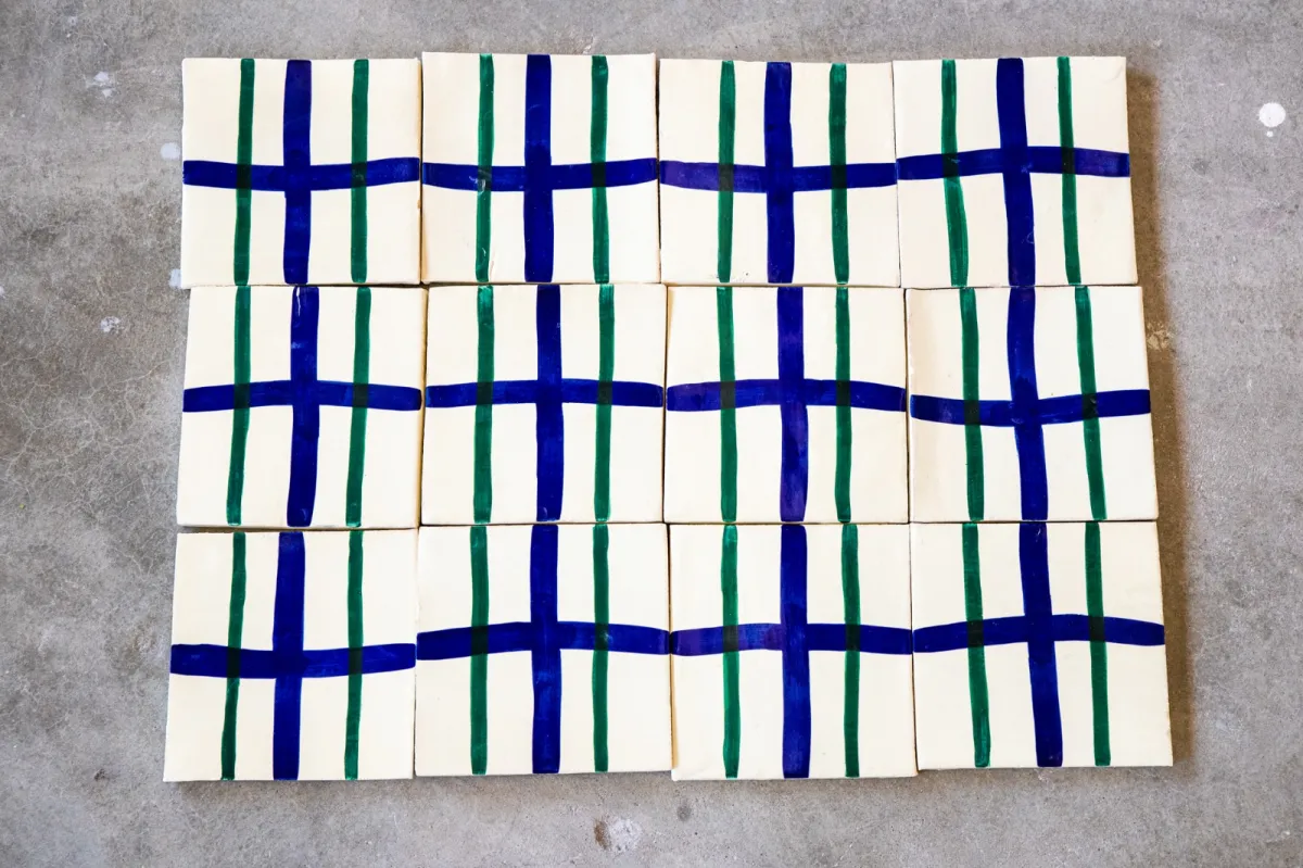 <h3>BS TAVIRA MODELO 1 Multicor 14x14</h3><small>Colections and Tiles, Bela Silva Tavira</small>