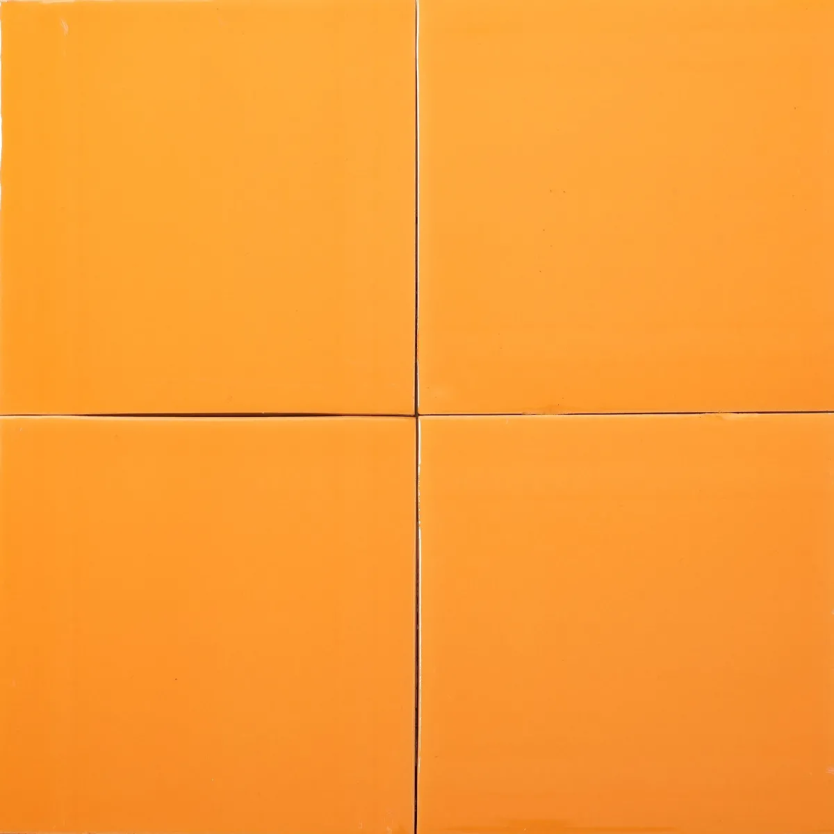 <h3>LARANJA T4</h3><small>Collections et Carreaux, Azulejos Vidrados Lisos</small>