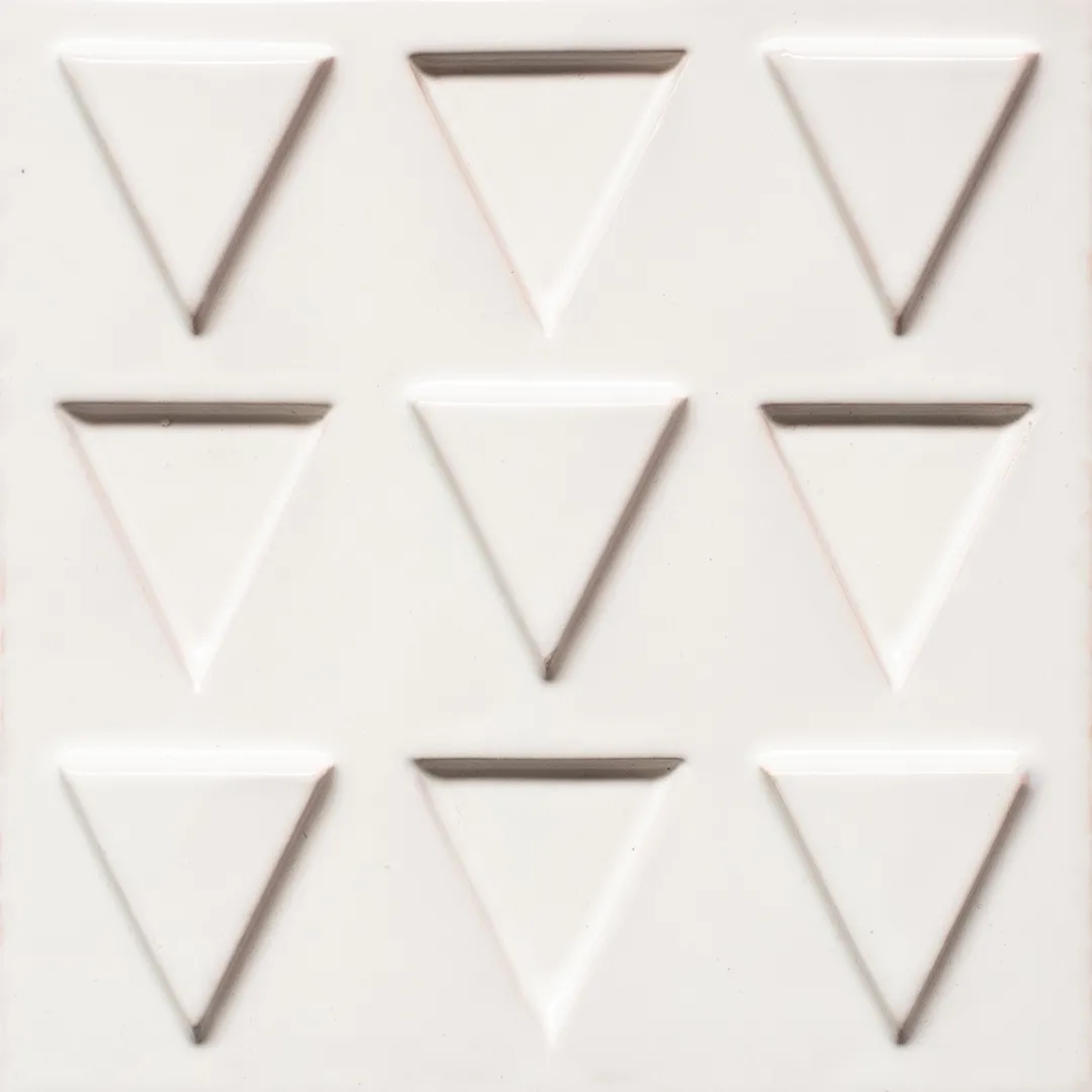 <h3>M SARAIVA VID TRIANGULOS  BRANCO B 14x14</h3><small>Coleções & Azulejos, Viúva Lamego by Miguel Saraiva</small>