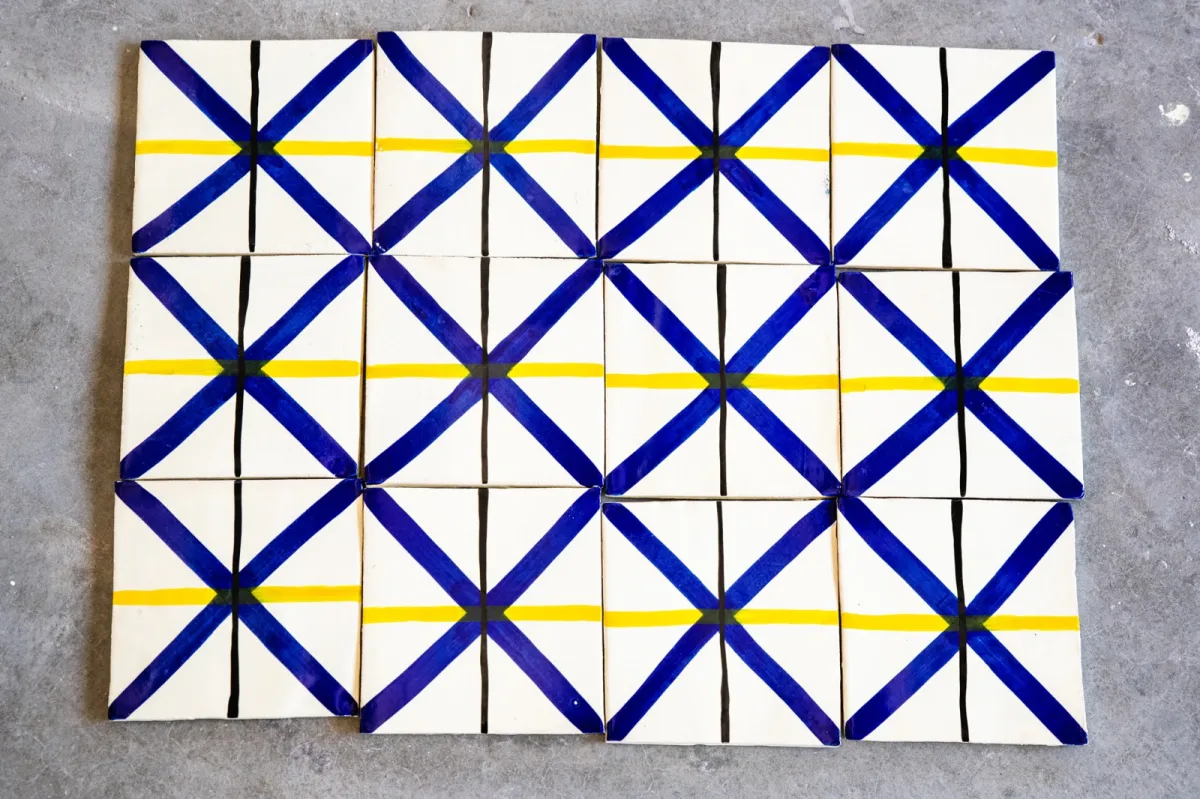<h3>BS TAVIRA MODELO 2 Multicor 14x14</h3><small>Colections and Tiles, Bela Silva Tavira</small>