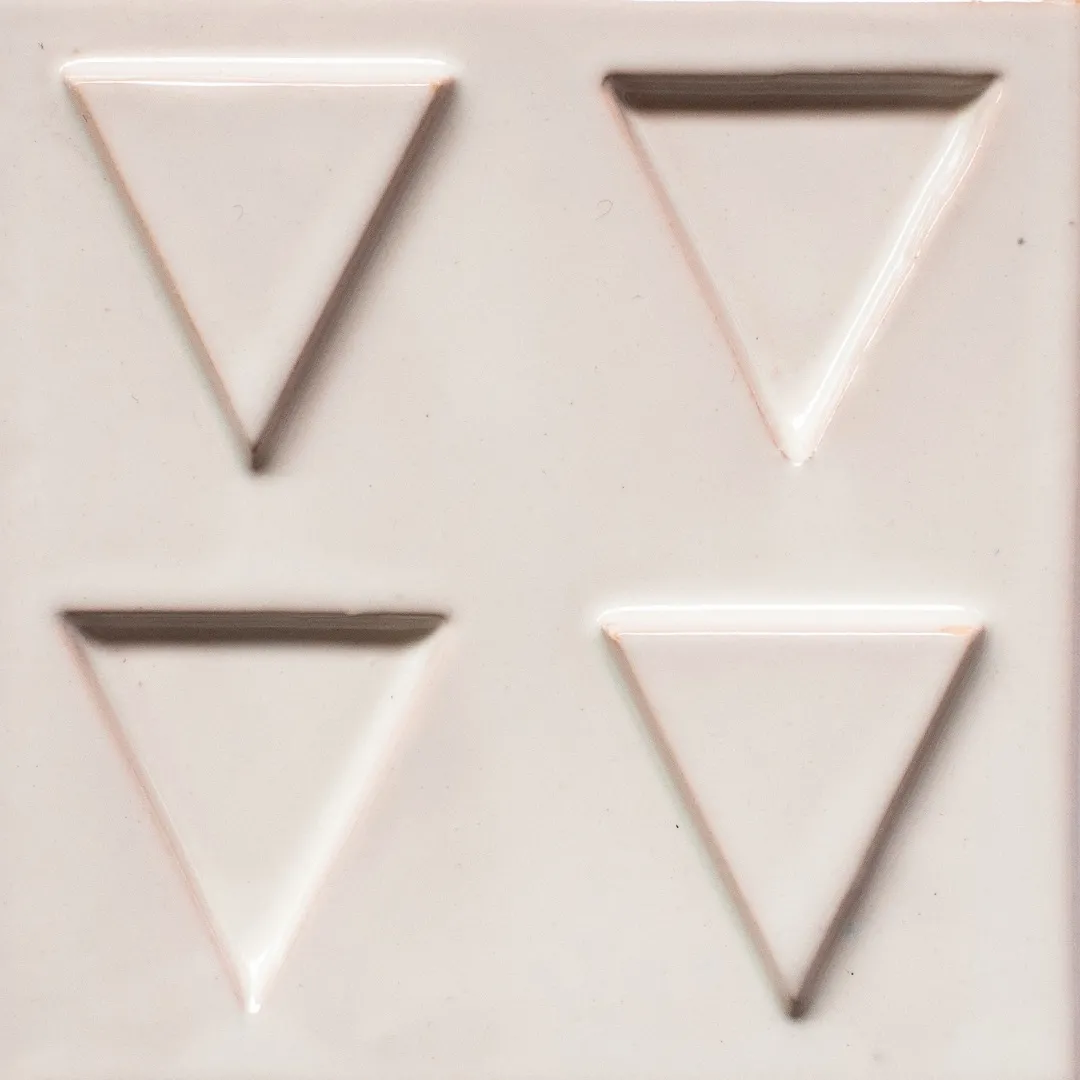 <h3>M SARAIVA VID TRIANGULOS BRANCO T1 10X10</h3><small>Coleções & Azulejos, Viúva Lamego by Miguel Saraiva</small>