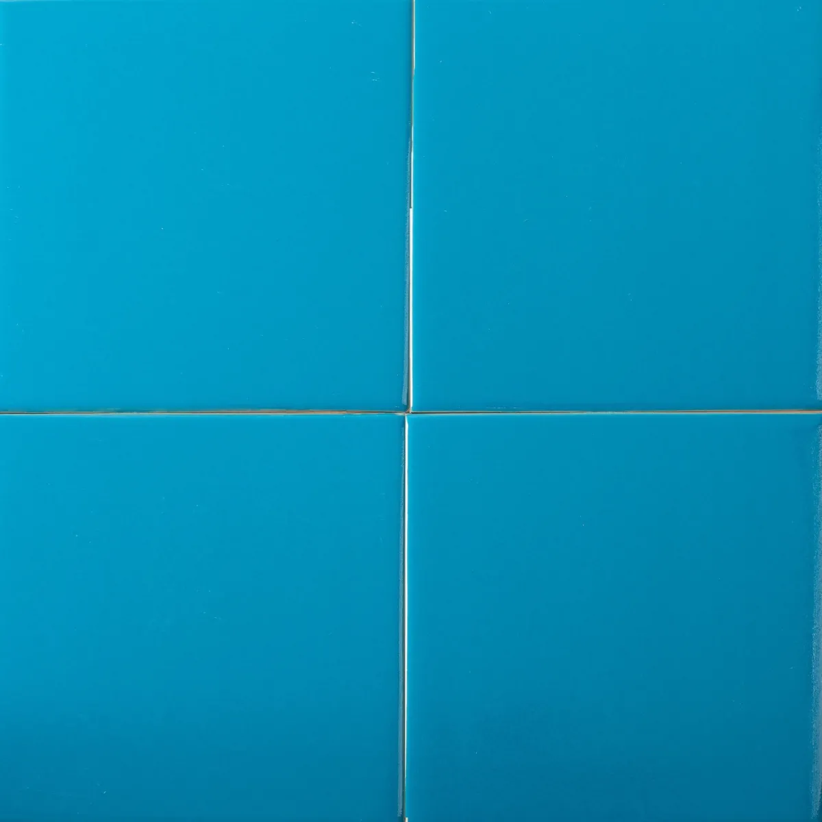 <h3>AZUL T2</h3><small>Colections and Tiles, Azulejos Vidrados Lisos</small>