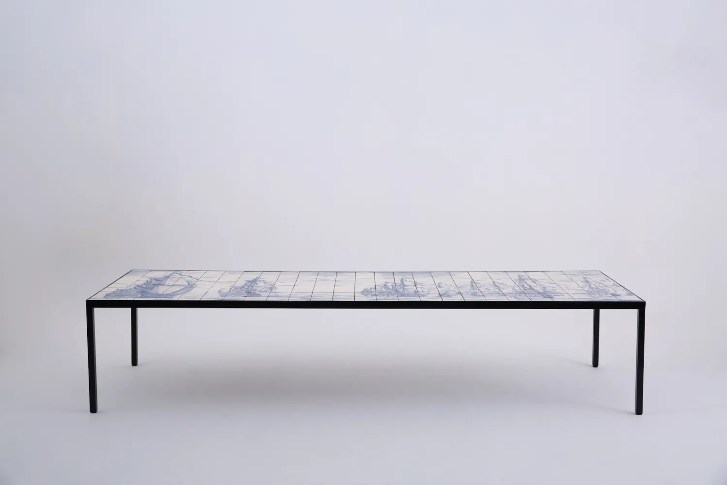 Studio MK 27 - Table portugaise MK 27